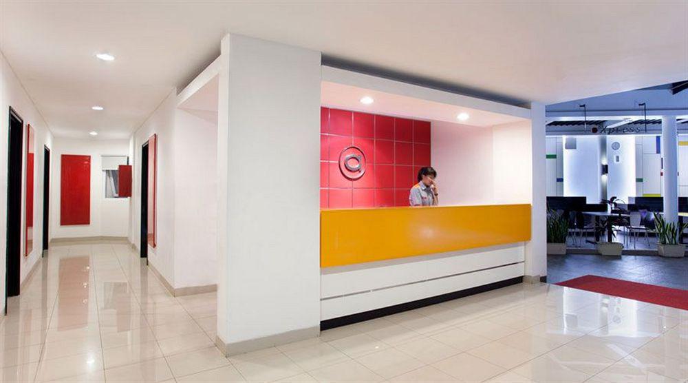 Amaris Hotel Cimanuk Bandung Interior foto